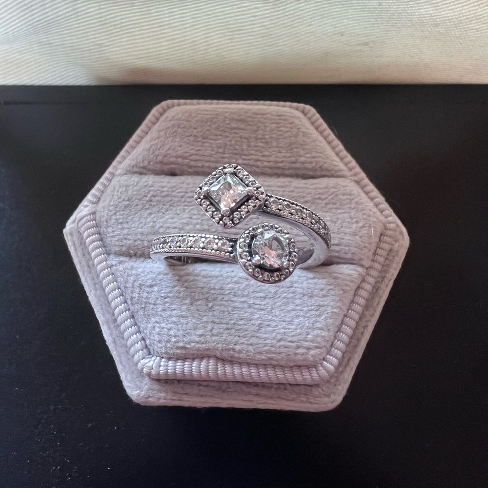 PANDORA SQUARE & CIRCLE RING